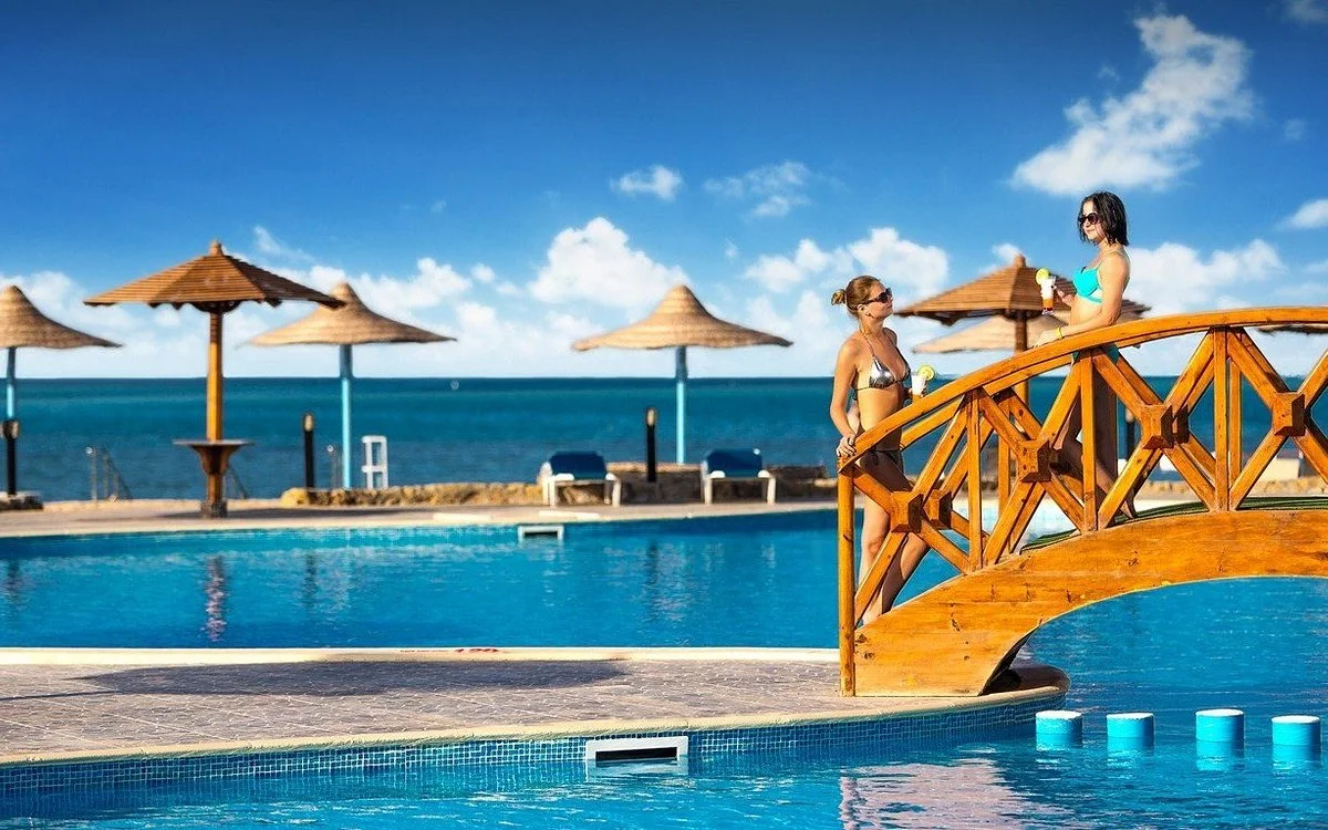 hawaii-le-jardin-aqua_ pool