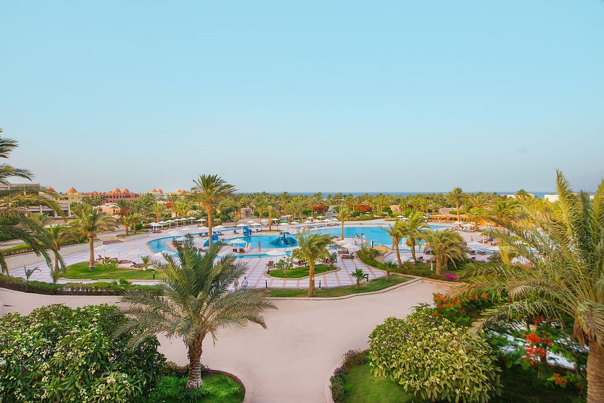 pharaoh-azur-resort _ pools